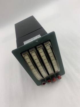 P9-1b Eil Instruments Instrument Division Channel Analog Meter