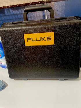 1577 Fluke Fc/1587/1577 Insulation Tester
