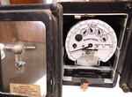 General Electric Kilowatthour Meter 700X64G1 Type DSM-63 "used". Fixed Price $40.00.