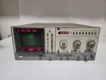 Hewlett-packard Hp 8565A Spectrum Analyzer 10 Mhz To 22 Ghz Power On/untested. Fixed Price $359.01.