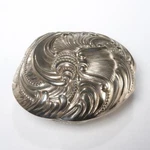 Wallace Silversmiths Silverplate Clam Shell Red Velvet Lined Trinket Jewelry Box. Fixed Price $22.50.